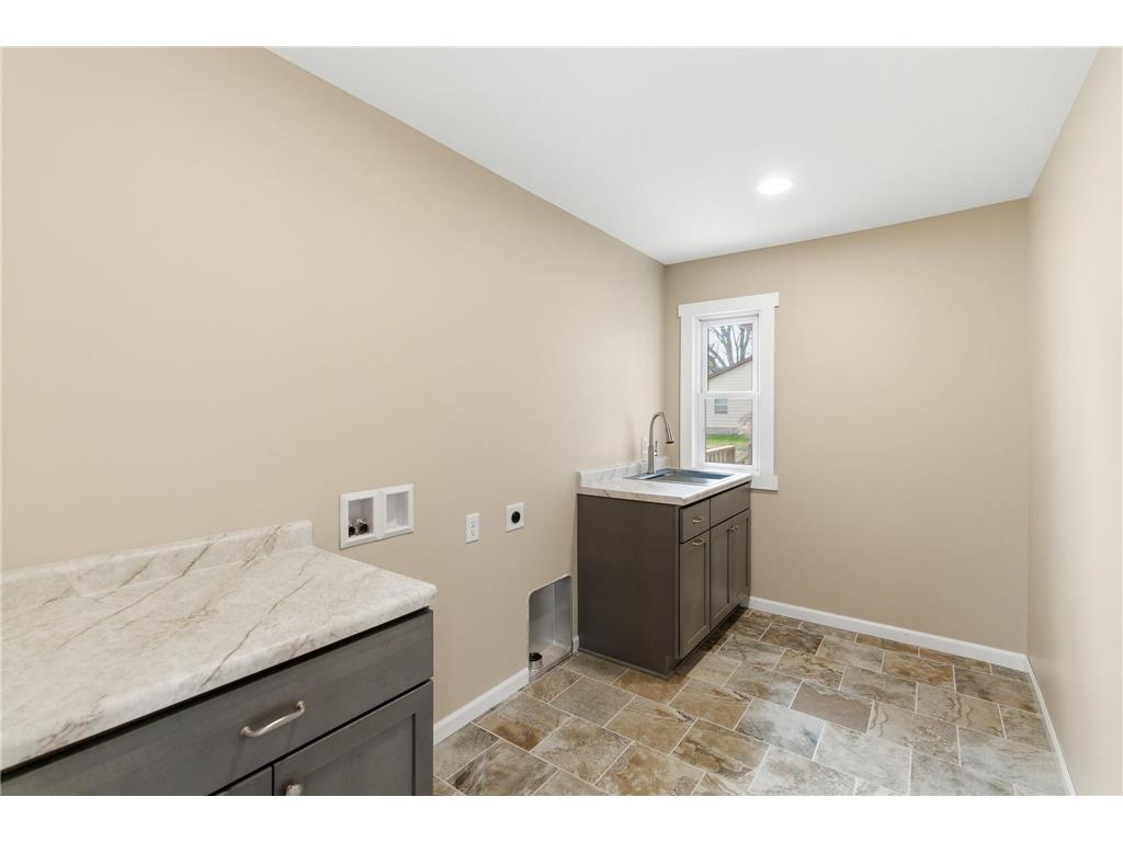 409 4th Avenue SE Mapleton MN 56065 7051671 image24