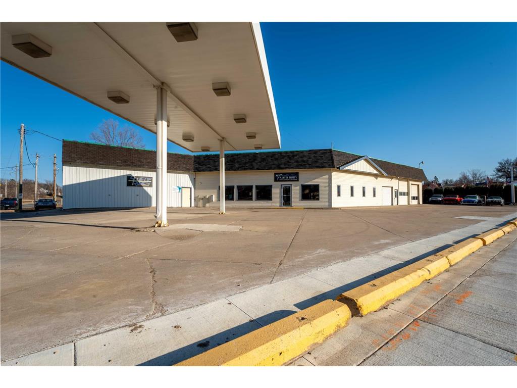 409 4th Street NW Montgomery MN 56069 6492541 image1