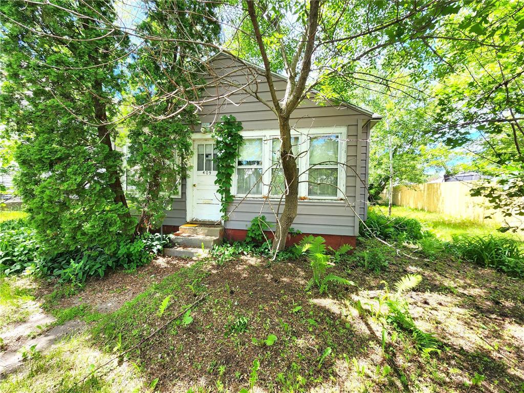 409 7th Street SE Staples MN 56479 6551010 image1