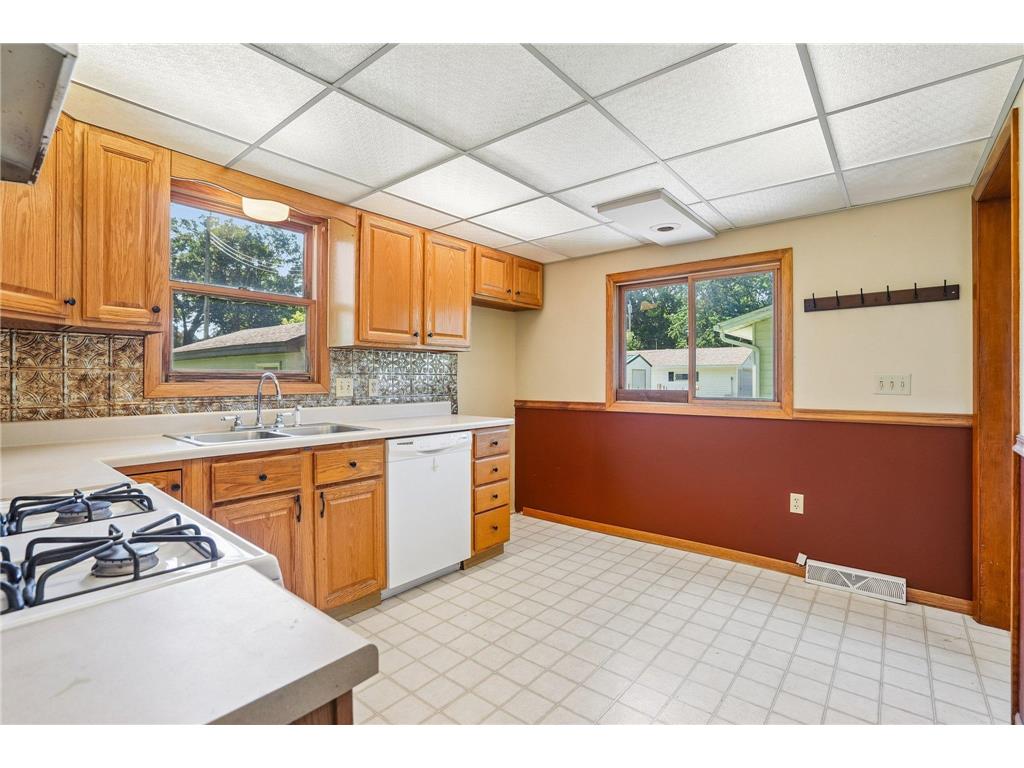 409 Birchwood Avenue Amery WI 54001 7105108 image6
