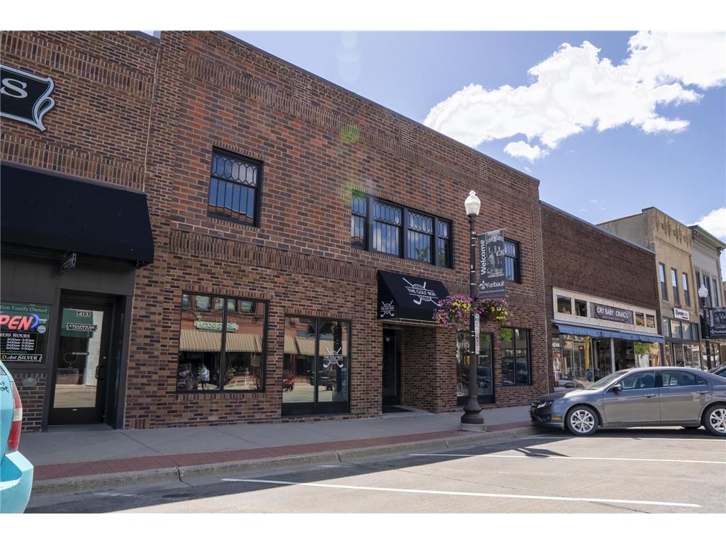 409 Central Avenue N Faribault MN 55021 6810439 image1