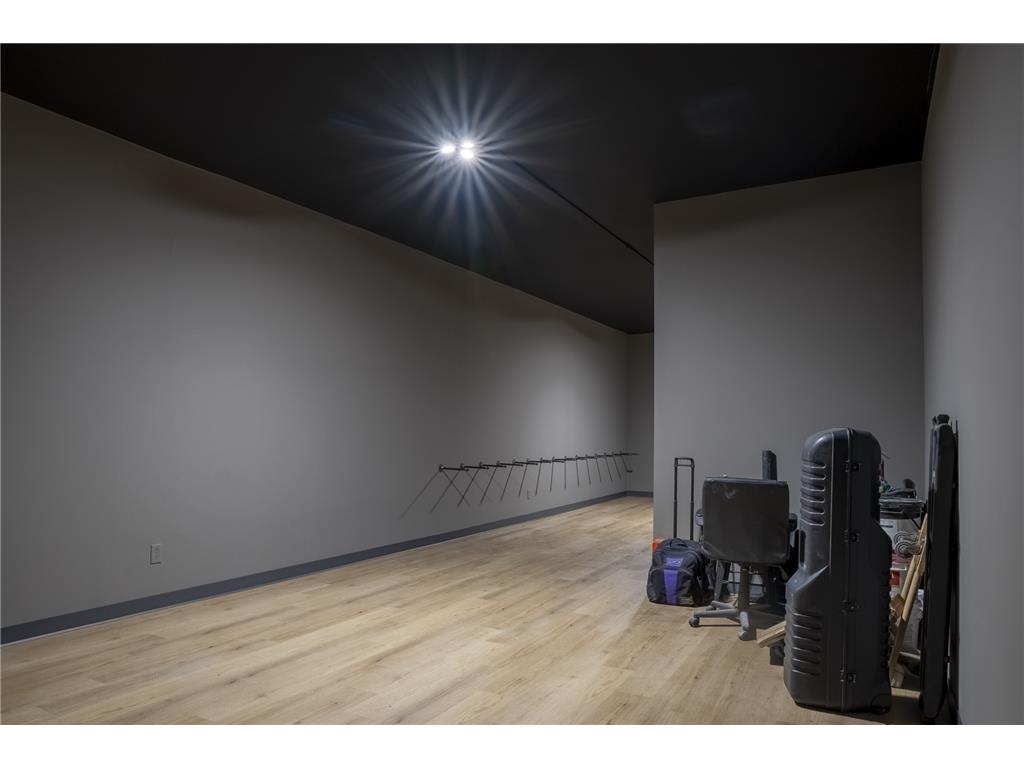 409 Central Avenue N Faribault MN 55021 6810439 image30