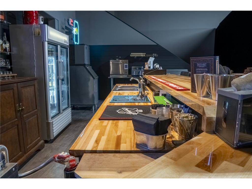 409 Central Avenue N Faribault MN 55021 6810439 image51