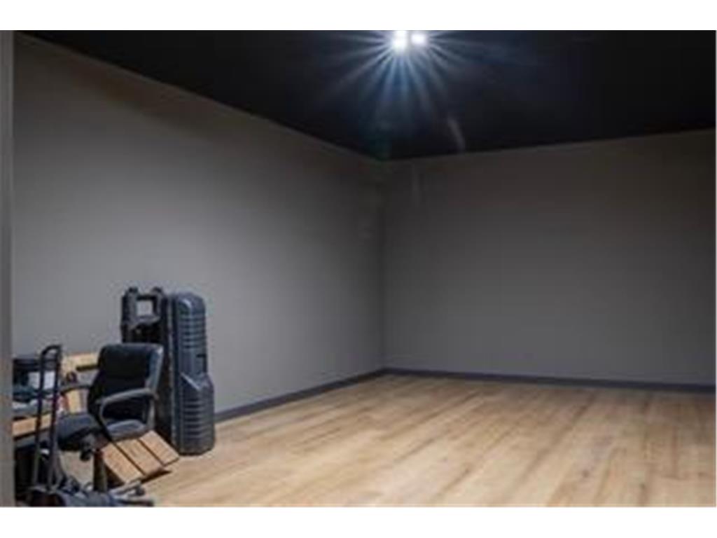 409 Central Avenue N Faribault MN 55021 7042874 image30