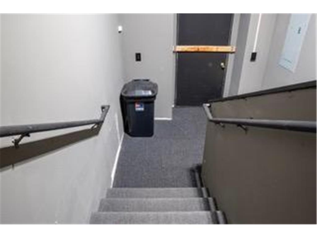409 Central Avenue N Faribault MN 55021 7042874 image38