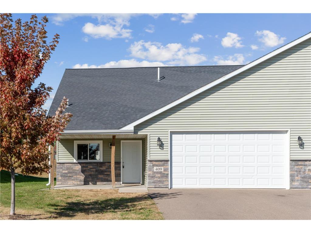 409 E Cheyenne Street Roberts WI 54023 6606742 image1