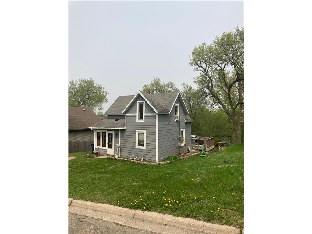 409 E Gustavus Avenue Fergus Falls Twp MN 56537 6371952 image1