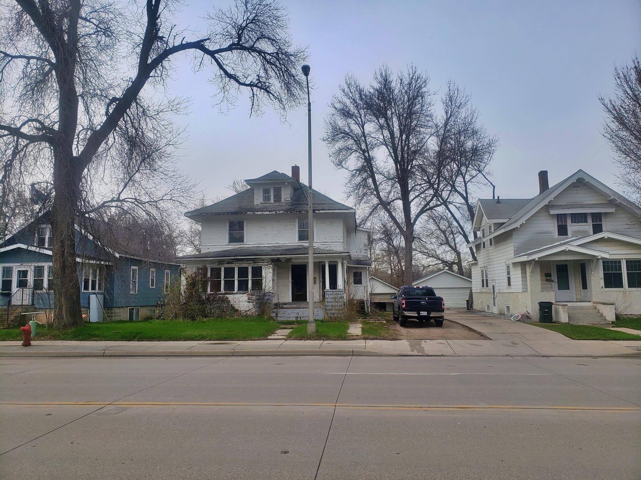 409 Litchfield Avenue SE, Willmar, MN, 56201 MLS 5747699 Edina Realty