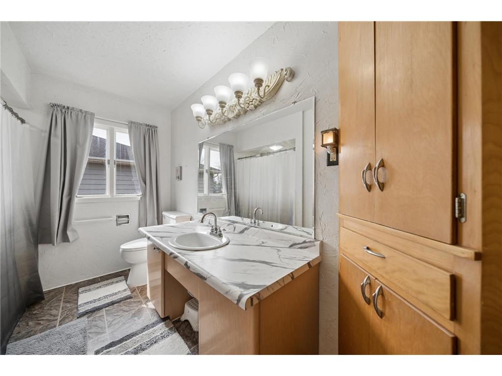 409 N Prairie Street Sherburn MN 56171 7055280 image12