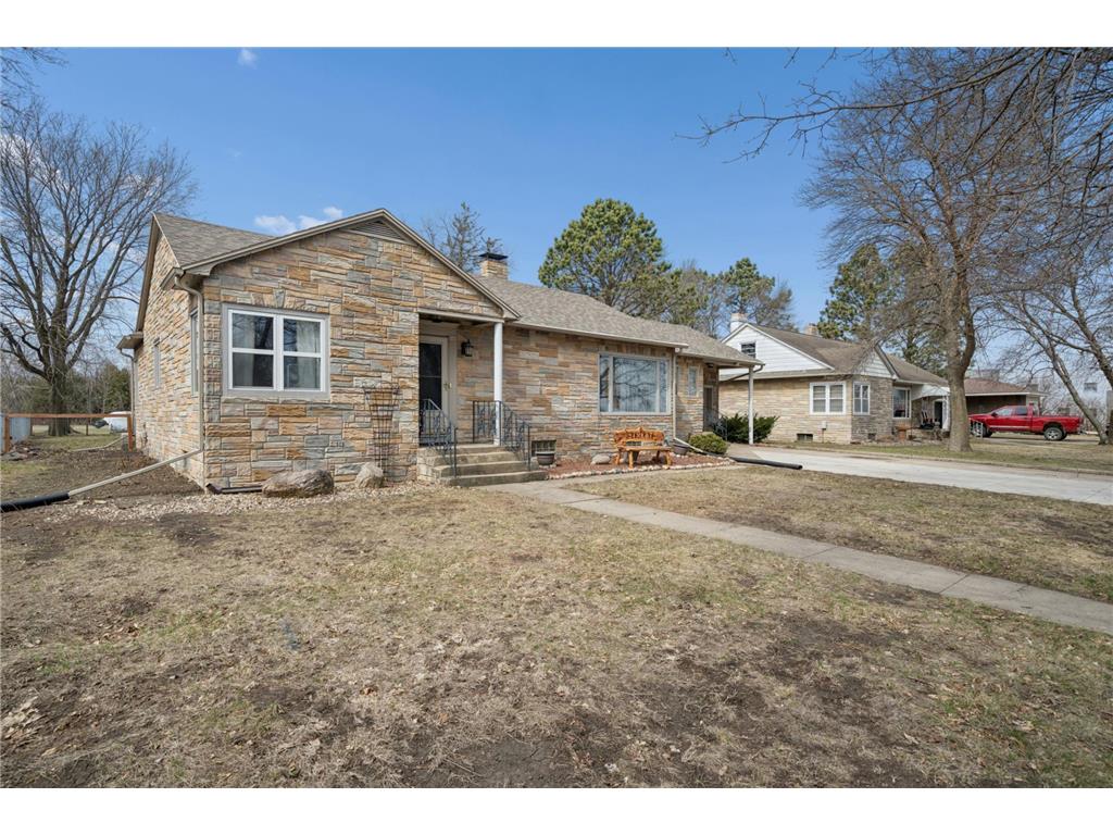 409 N Prairie Street Sherburn MN 56171 7055280 image2