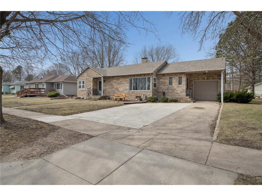 409 N Prairie Street Sherburn MN 56171 7055280 image3