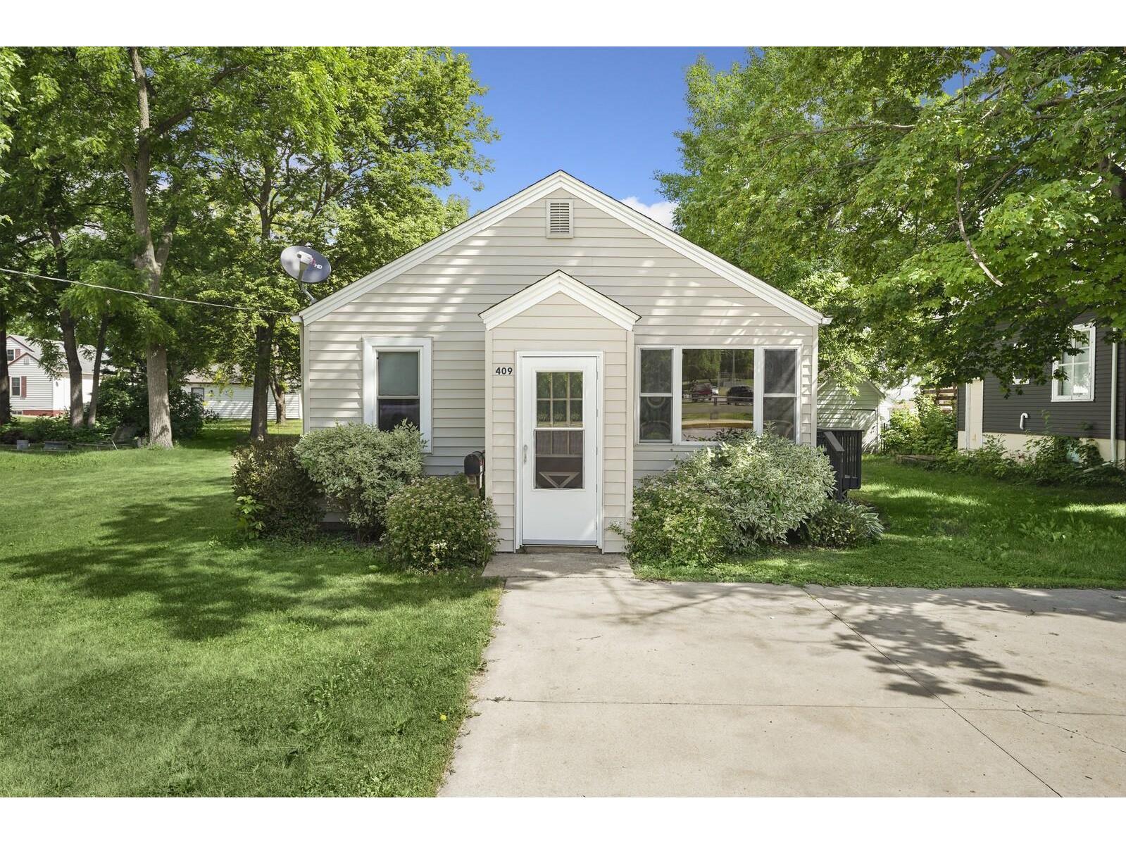 409 Paquin Street E, Waterville, MN, 56096 MLS 6014715 Edina Realty