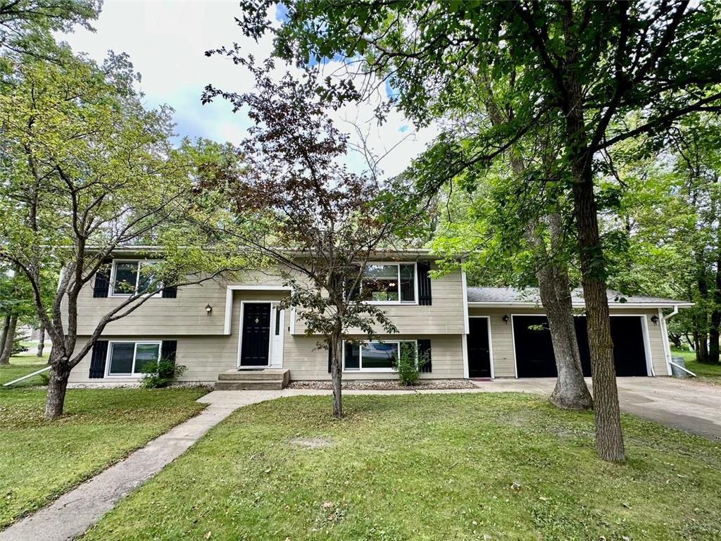 409 Roosevelt Street NE Warroad MN 56763 6592031 image1