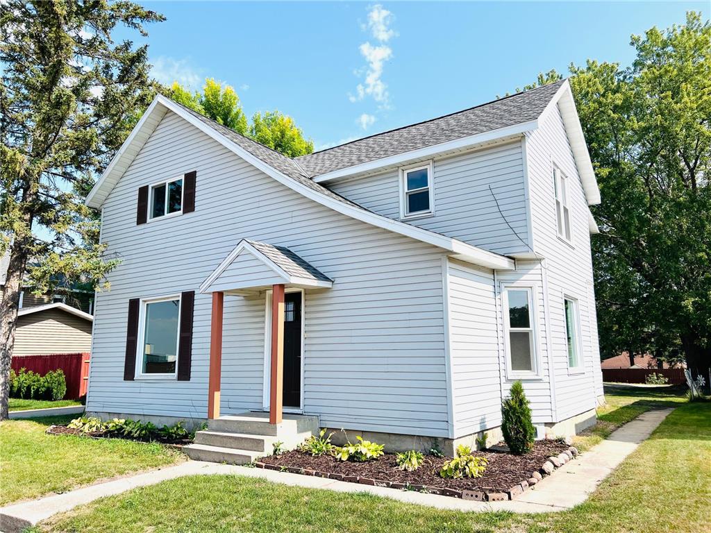 409 S Broadway Pelican Rapids MN 56572 6438231 image1