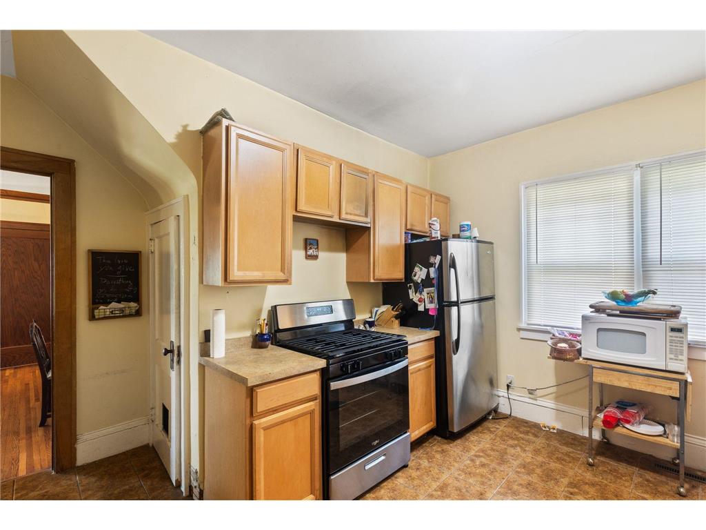 409 Thomas Avenue S Minneapolis MN 55405 7085767 image10