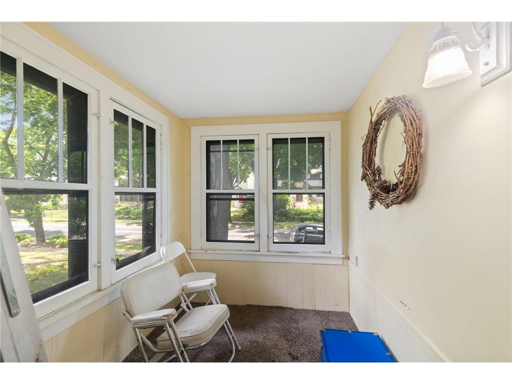 409 Thomas Avenue S Minneapolis MN 55405 7085767 image2