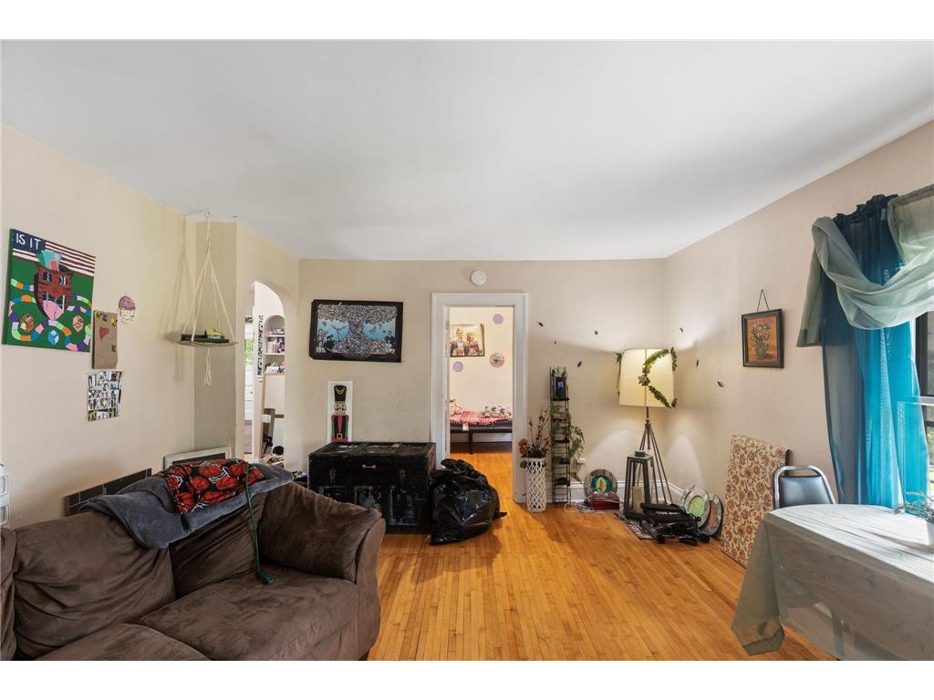 409 Thomas Avenue S Minneapolis MN 55405 7085767 image23