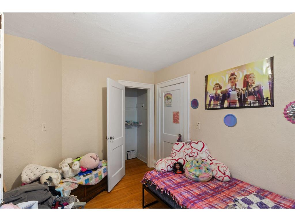409 Thomas Avenue S Minneapolis MN 55405 7085767 image24