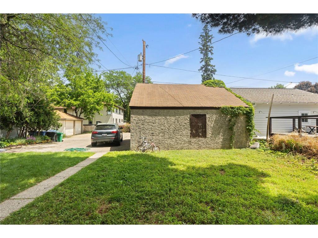 409 Thomas Avenue S Minneapolis MN 55405 7085767 image38