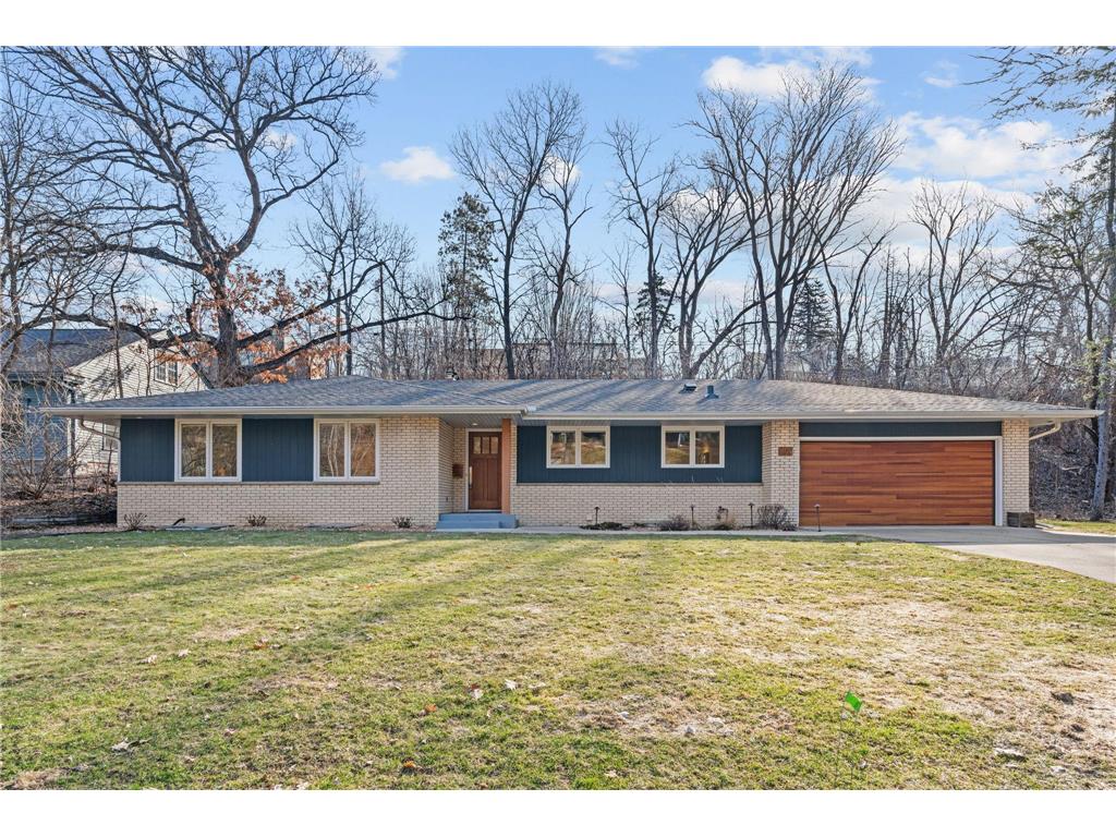 409 Westwood Drive S Golden Valley MN 55416 7040136 image1