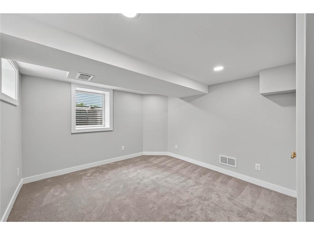 409 Winslow Avenue Saint Paul MN 55107 6812165 image29