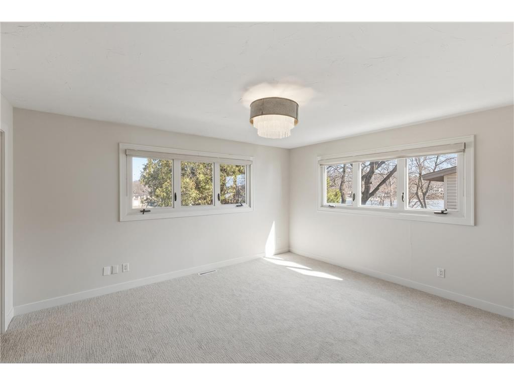 4090 Wagon Bridge Circle Prior Lake MN 55372 - Upper Prior 7037485 image15