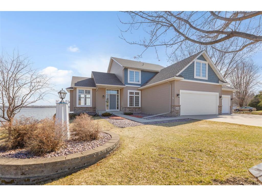 4090 Wells Lake Court Faribault MN 55021 - Wells 7049924 image1
