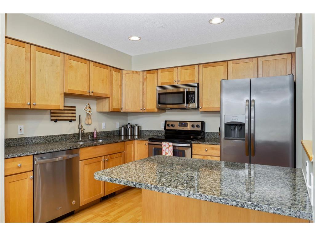 4092 Meadowlark Road S Eagan MN 55122 6575952 image1