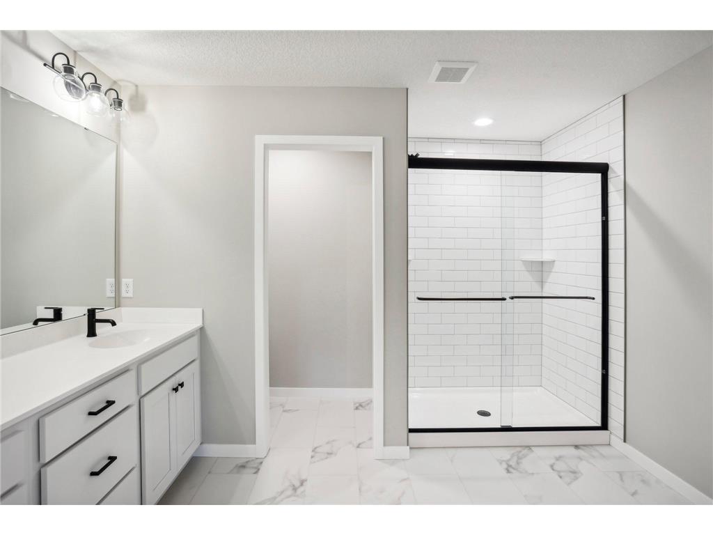 4093 Isaac Court Vadnais Heights MN 55127 7006068 image23