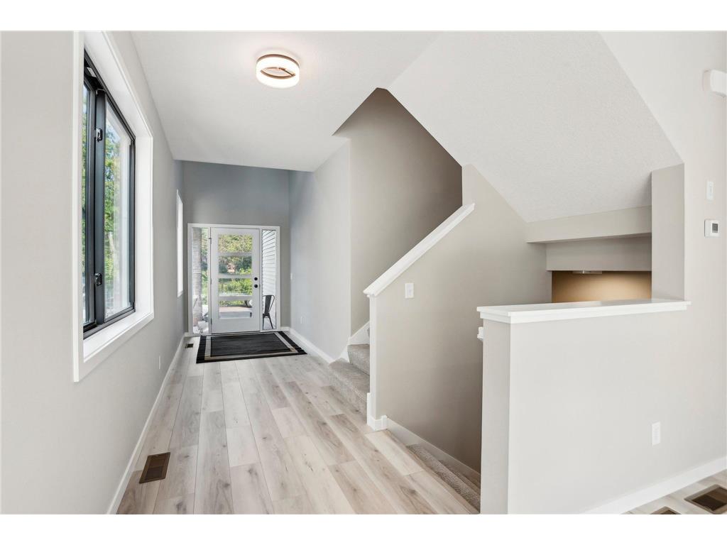 4093 Isaac Court Vadnais Heights MN 55127 7006068 image8