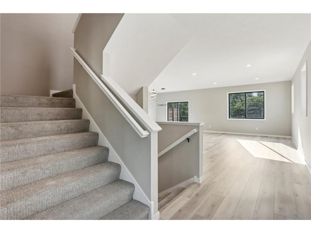 4093 Isaac Court Vadnais Heights MN 55127 7006068 image9