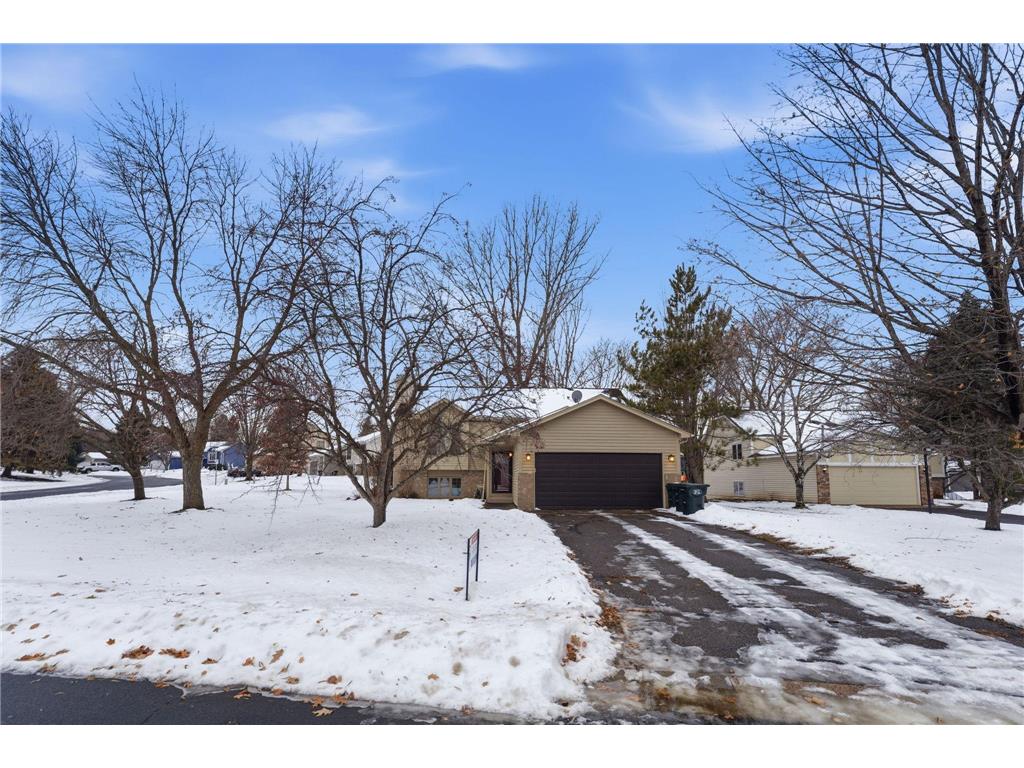 4093 Vermont Avenue Eagan MN 55123 6824016 image1