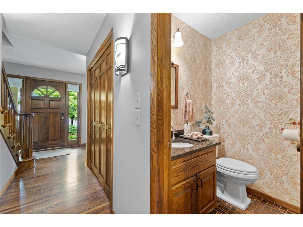 4094 Blueberry Lane Eagan MN 55123 7019338 image13