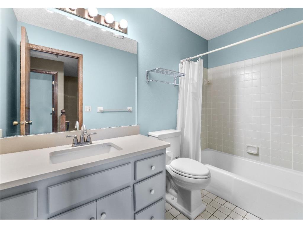 4094 Blueberry Lane Eagan MN 55123 7019338 image34