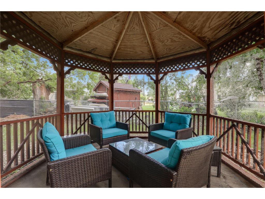 4096 Rice Street Vadnais Heights MN 55126 7103709 image11