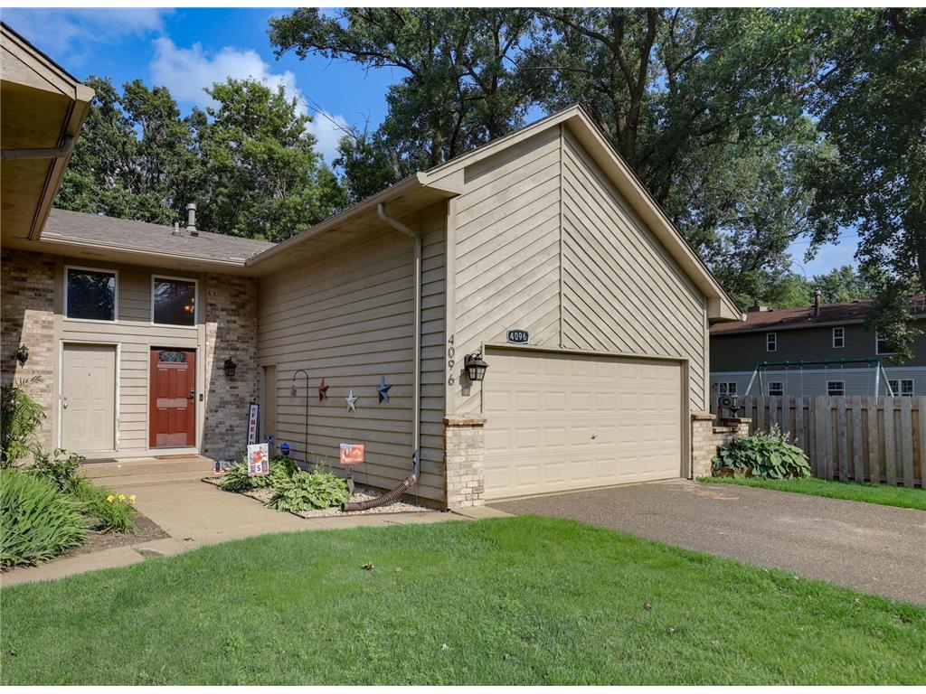 4096 Rice Street Vadnais Heights MN 55126 7103709 image2