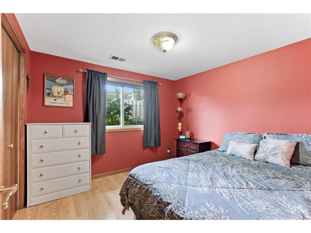 4096 Rice Street Vadnais Heights MN 55126 7103709 image22