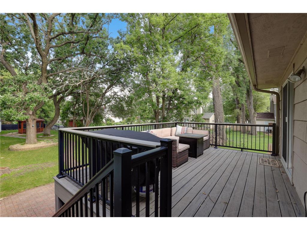 4096 Rice Street Vadnais Heights MN 55126 7103709 image5