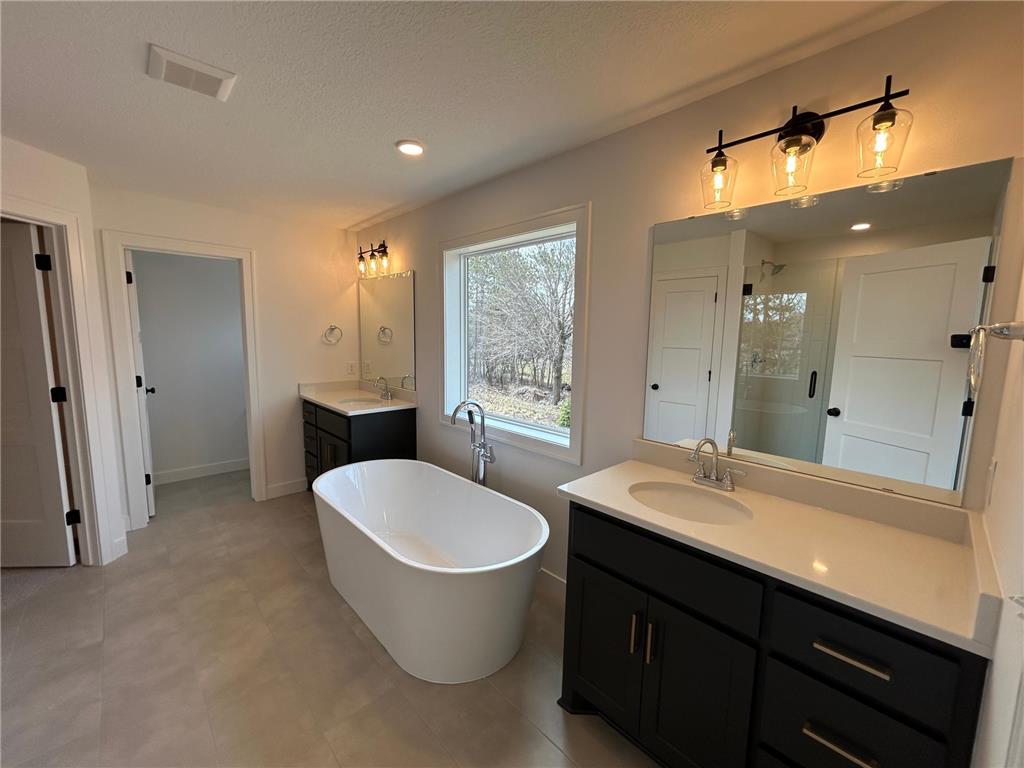 4097 Arbor Drive Woodbury MN 55129 6825244 image22