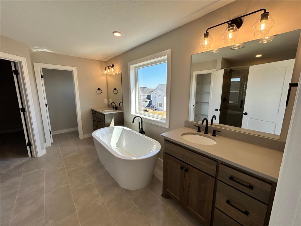 4097 Arbor Drive Woodbury MN 55129 7053044 image23