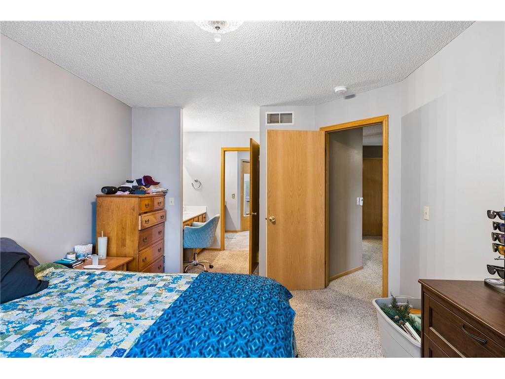 4099 Meadowlark Curve Eagan MN 55122 7074052 image24