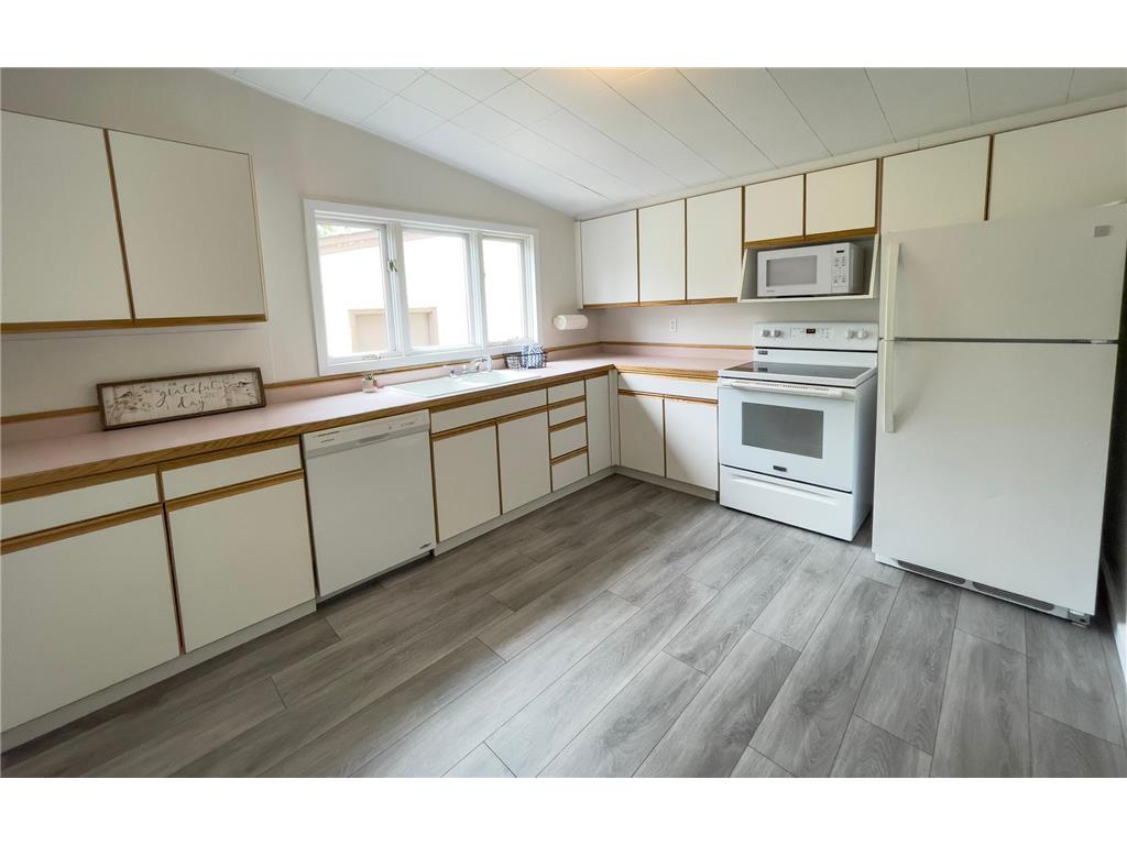 41 Bell Circle Silver Bay MN 55614 6739920 image10