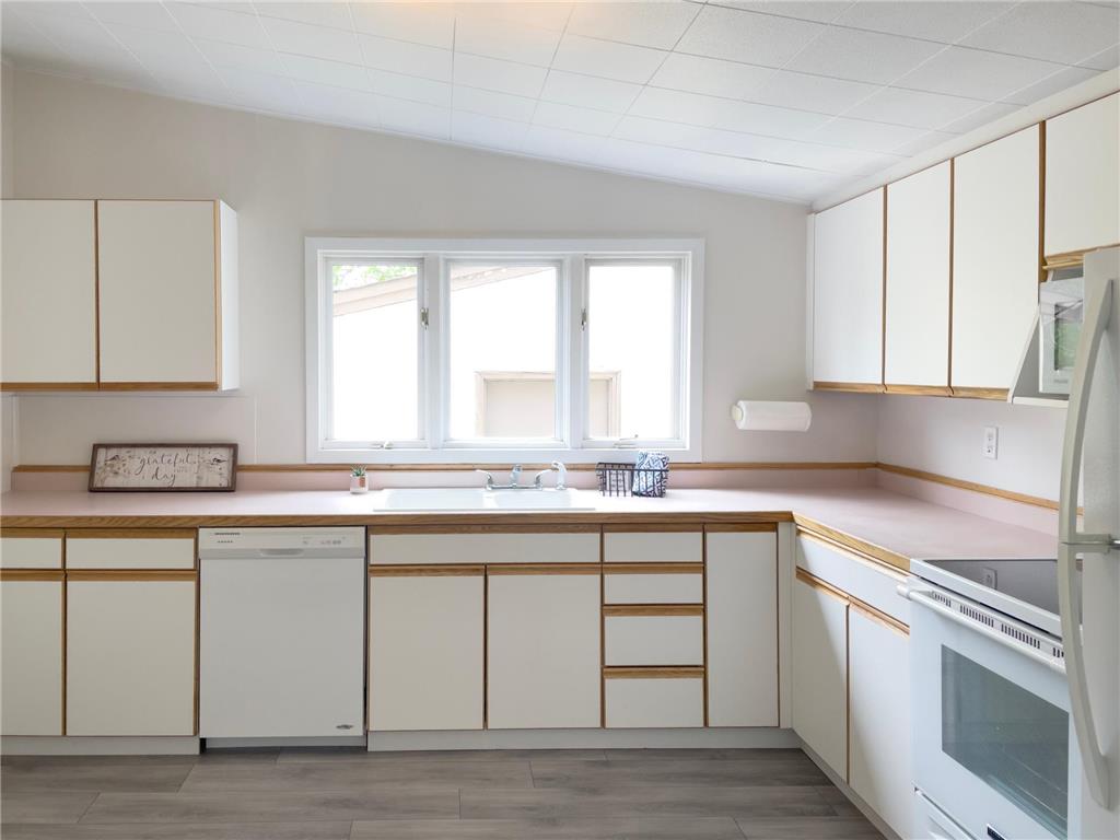 41 Bell Circle Silver Bay MN 55614 6739920 image11