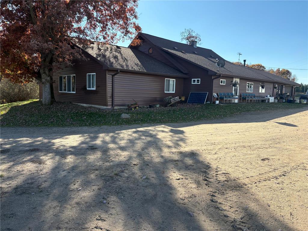 41 County Line Avenue Clear Lake Twp WI 54005 6780896 image1