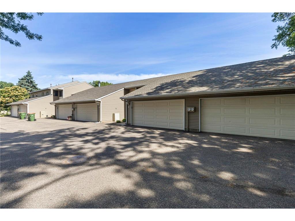 41 Round Lake Trail Little Canada MN 55117 - Round Lake 7093062 image3
