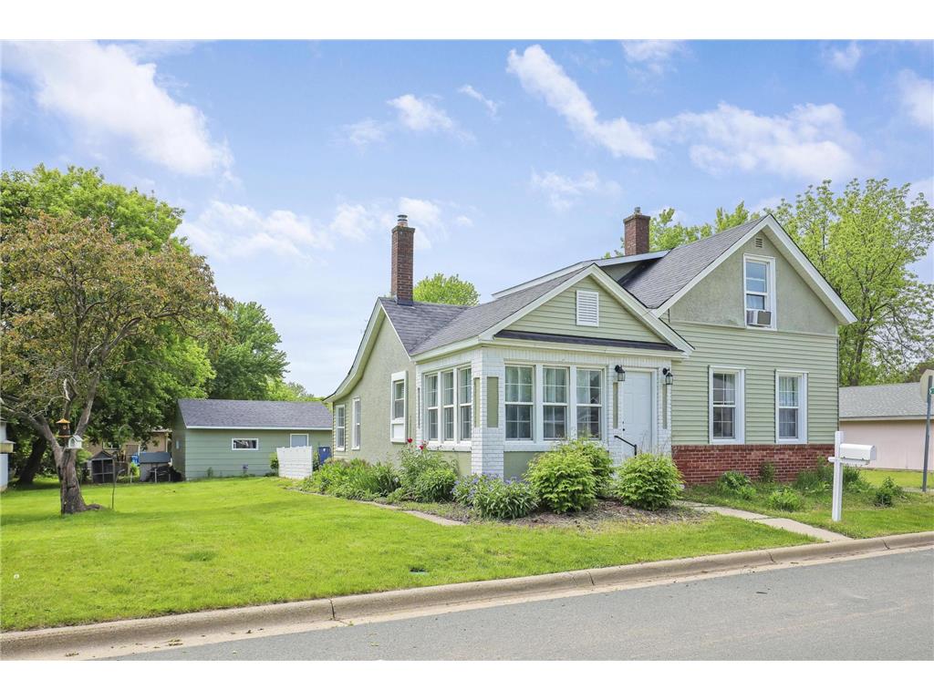 410 2nd Avenue NW, New Prague, MN, 56071 | MLS: 6541066 | Edina Realty