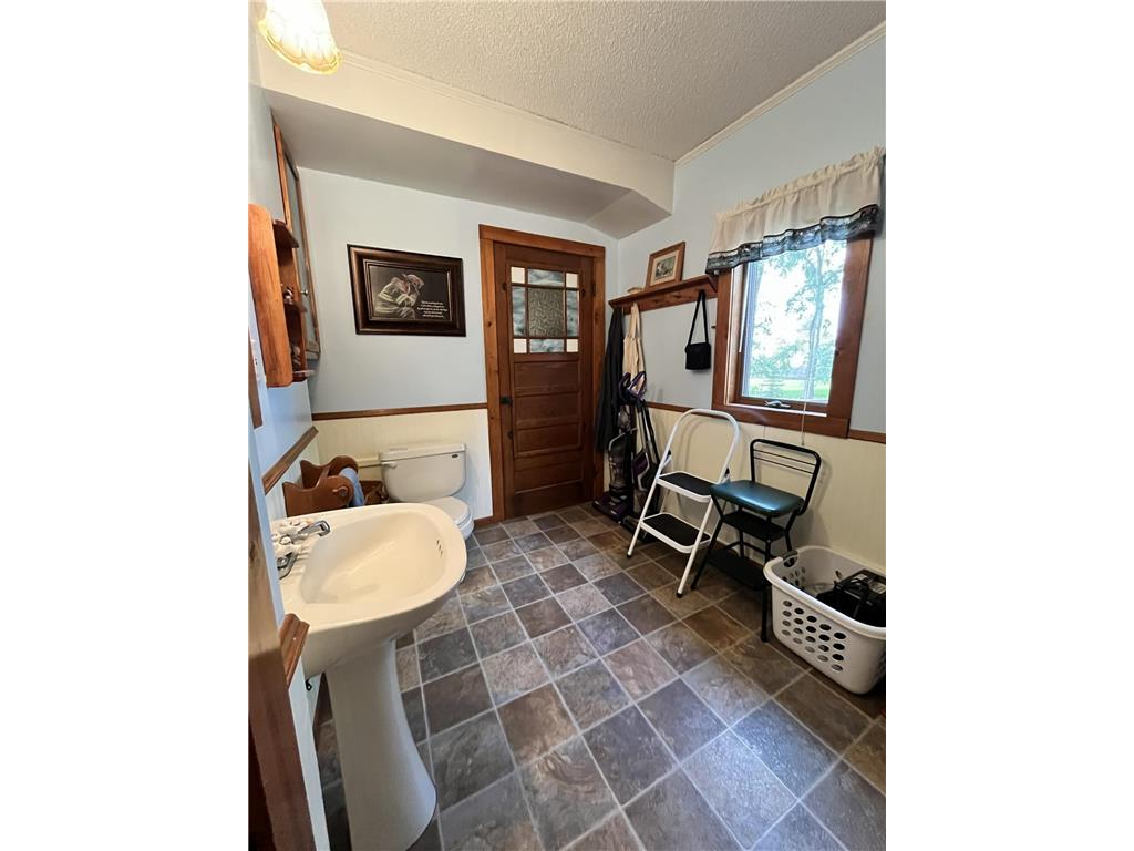 410 2nd Street N Atwater MN 56209 6806379 image32