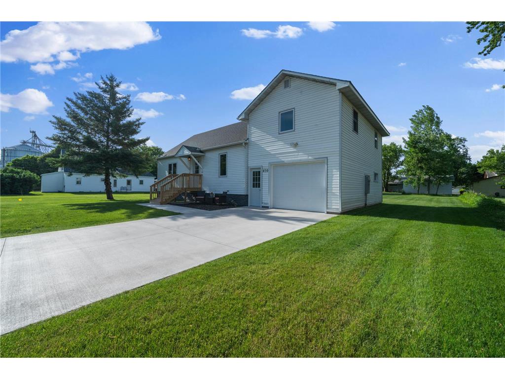 410 2nd Street NW Melrose MN 56352 7095221 image3