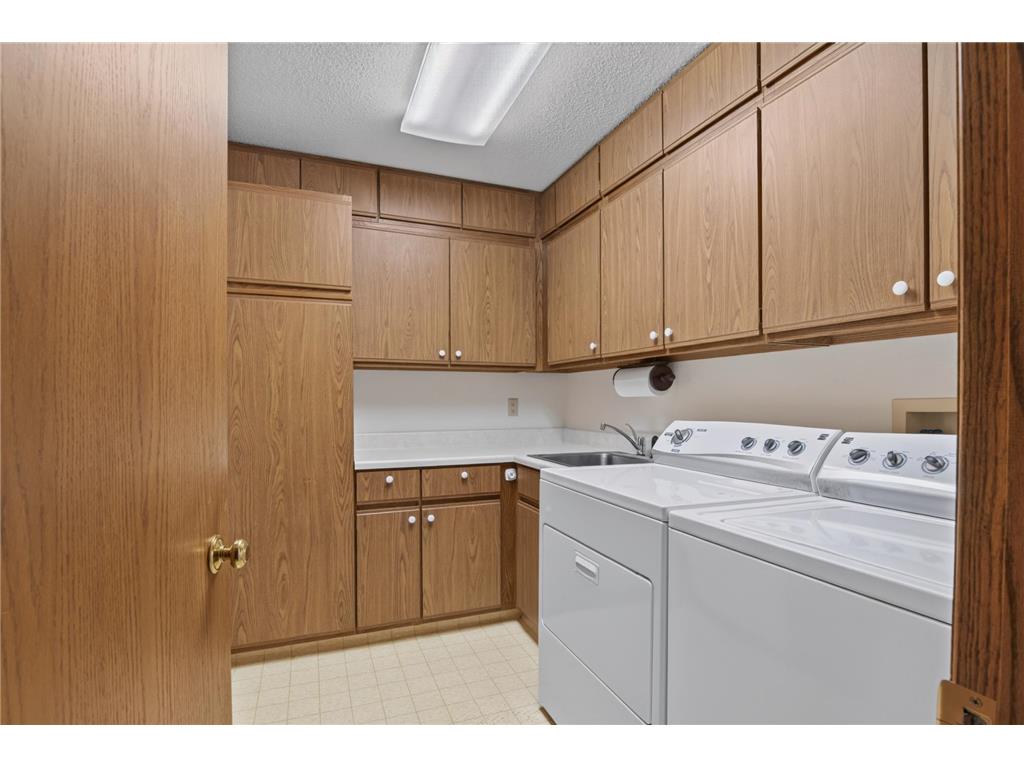 410 3rd Street NW #4 Valley City ND 58072 7108063 image18