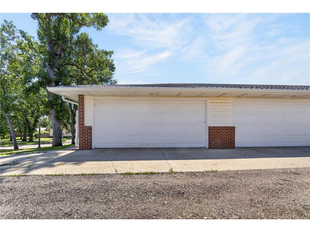 410 3rd Street NW #4 Valley City ND 58072 7108063 image26